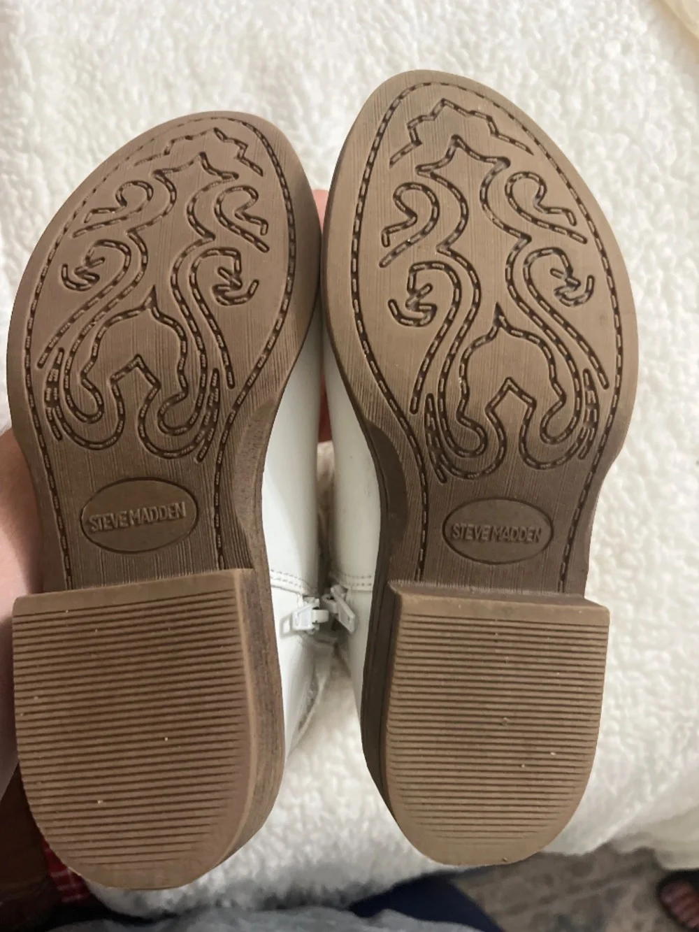Girl’s size 2 cowgirl boots